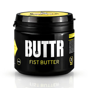 Черна кутия BUTTR Fist Butter с жълт капак и бял надпис BUTTR, предна страна, 500 мл