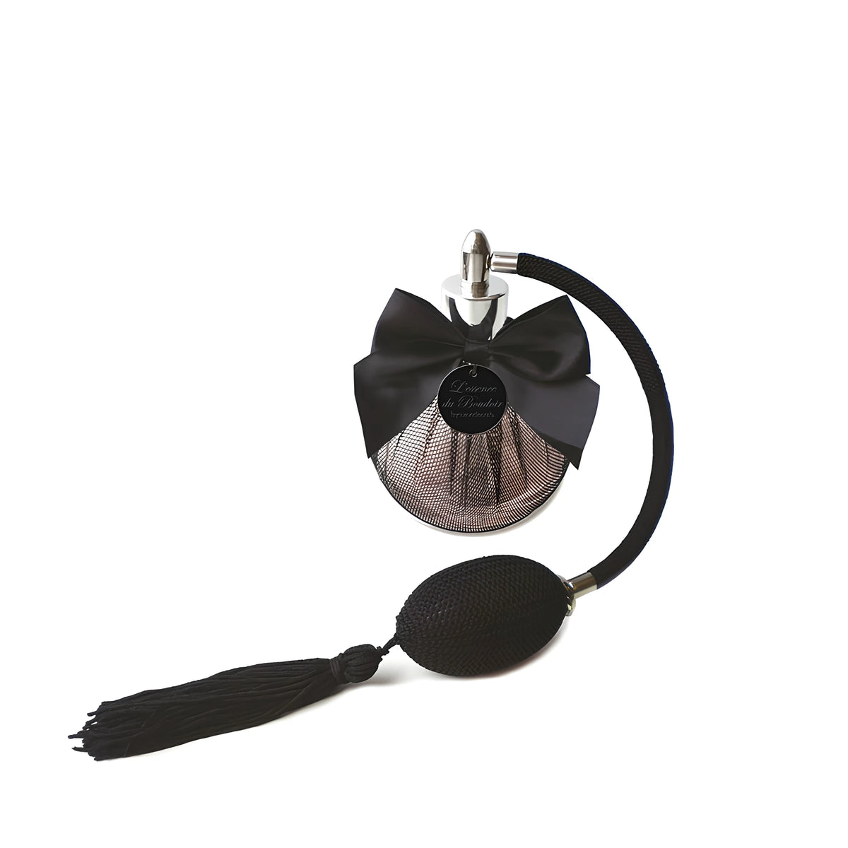 Феромонен парфюм L'Essence de boudoir на Bijoux Indiscrets: флакон с черна панделка, мрежеста част, черна помпа и пискюл