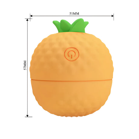 Pineapple Secret във вид на оранжев ананас със зелени листа и бутон за включване, с размери 57 мм височина и 51 мм ширина