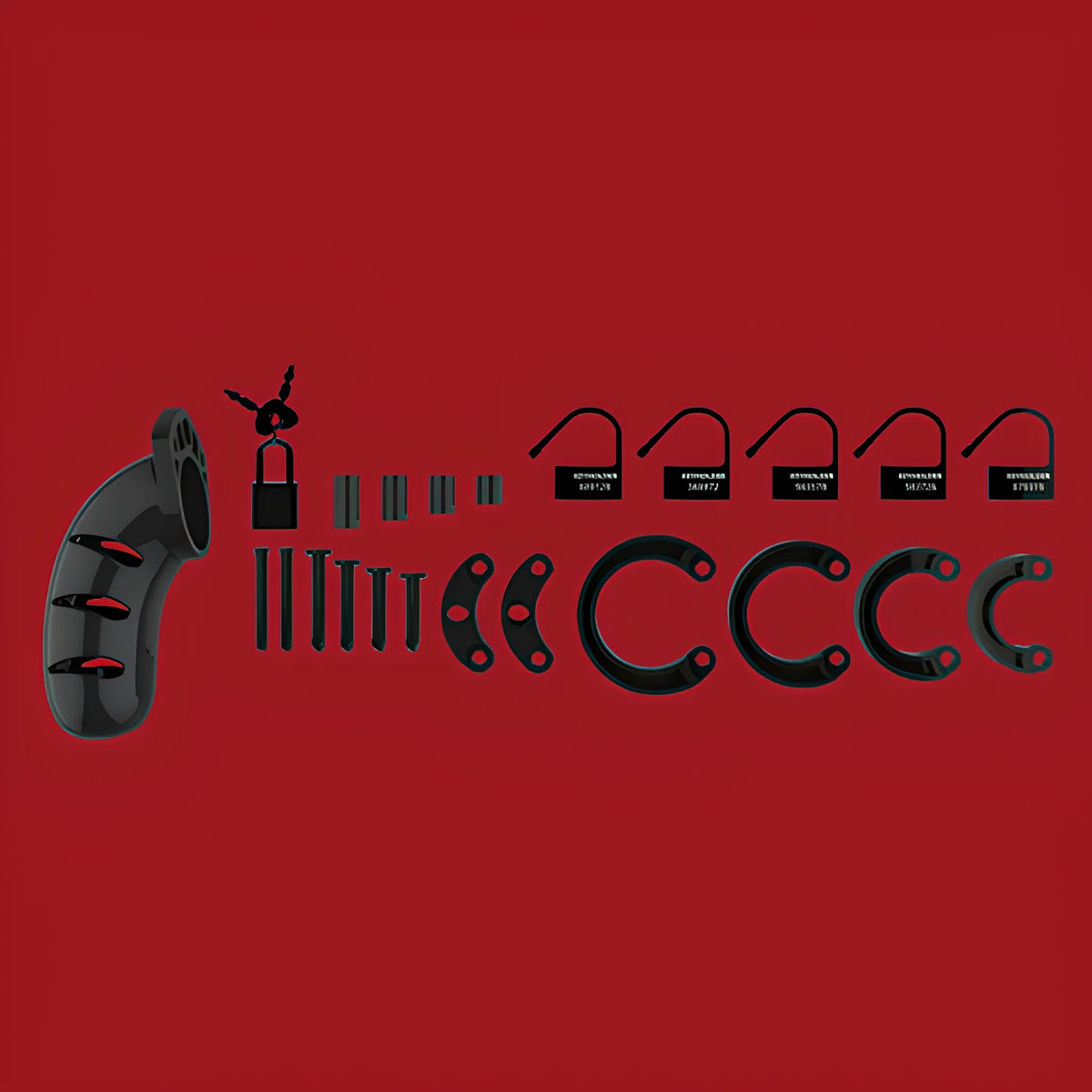 Всички части на ManCage 03 в черно върху червен фон: клетката, катинар с ключове, винтове, пет пластмасови пломби и четири пръстена с различен размер