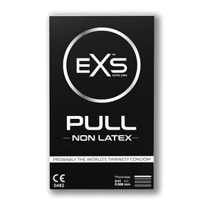 Черна предна опаковка на презервативи без латекс EXS Pull, 3 бр., с лого EXS в кръг и надпис „Probably the world's thinnest condom“