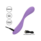 Лилавият вибратор Contour Demi, свързан със зареждащ кабел; бадж-ове "Premium", "Body safe" и "Incredible power" и включен USB кабел